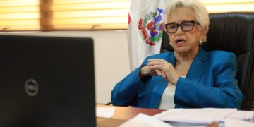 Sigue mejorando la salud de doña Milagros