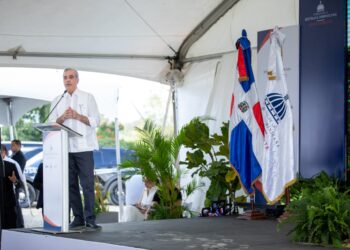Presidente Abinader da inicio a la primera fase de transformación y saneamiento ambiental del vertedero Duquesa para beneficio de 3.8 millones habitantes del Gran Santo Domingo